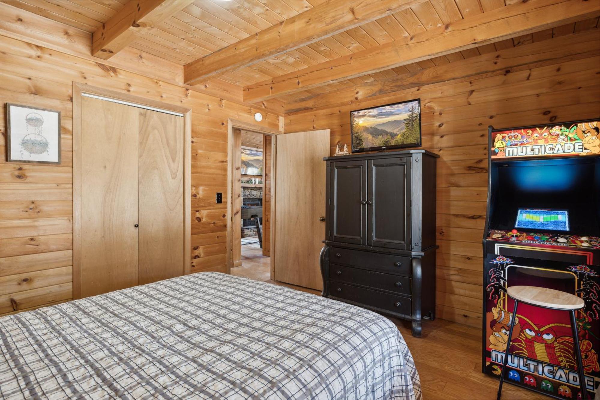 Cozy Family Friendly Cabin With Hot Tub, Near Gatlinburg, Pigeon Forge, Dollywood Sevierville Eksteriør bilde